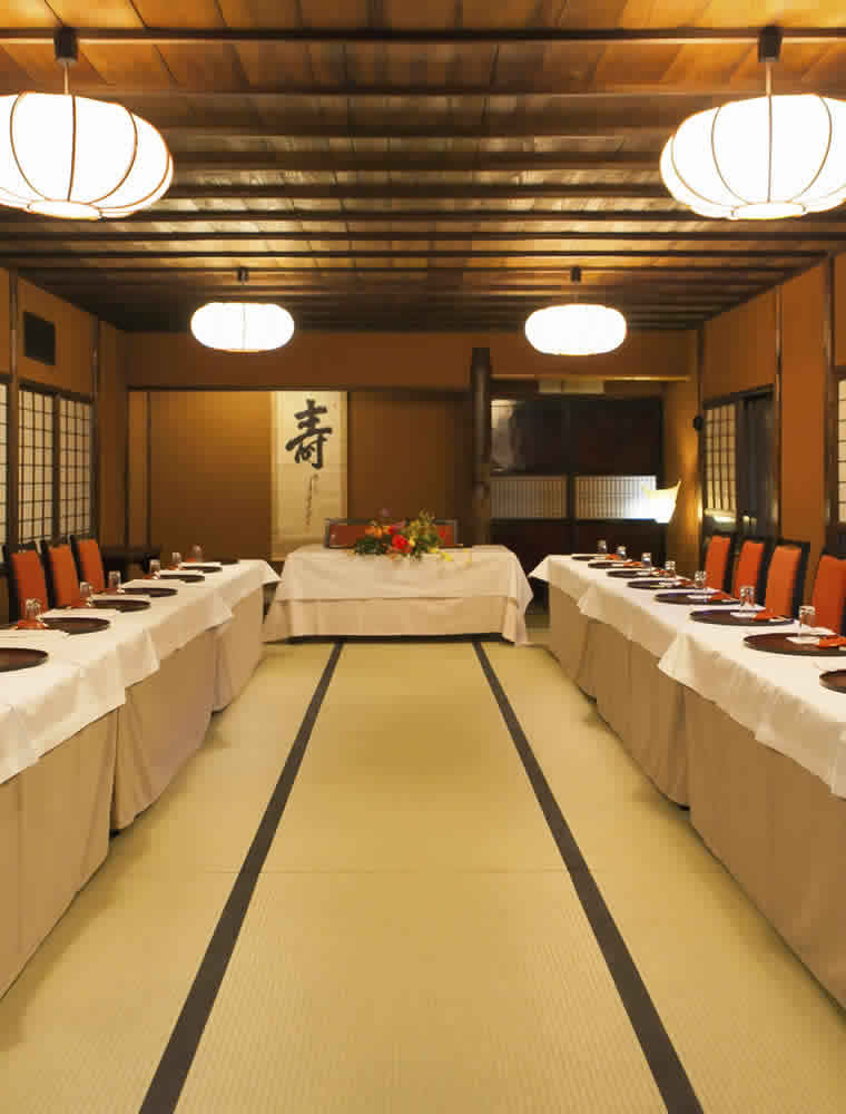 結婚披露宴の準備がほどこされた料亭