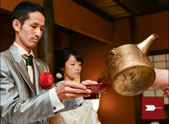 料亭で和風結婚式