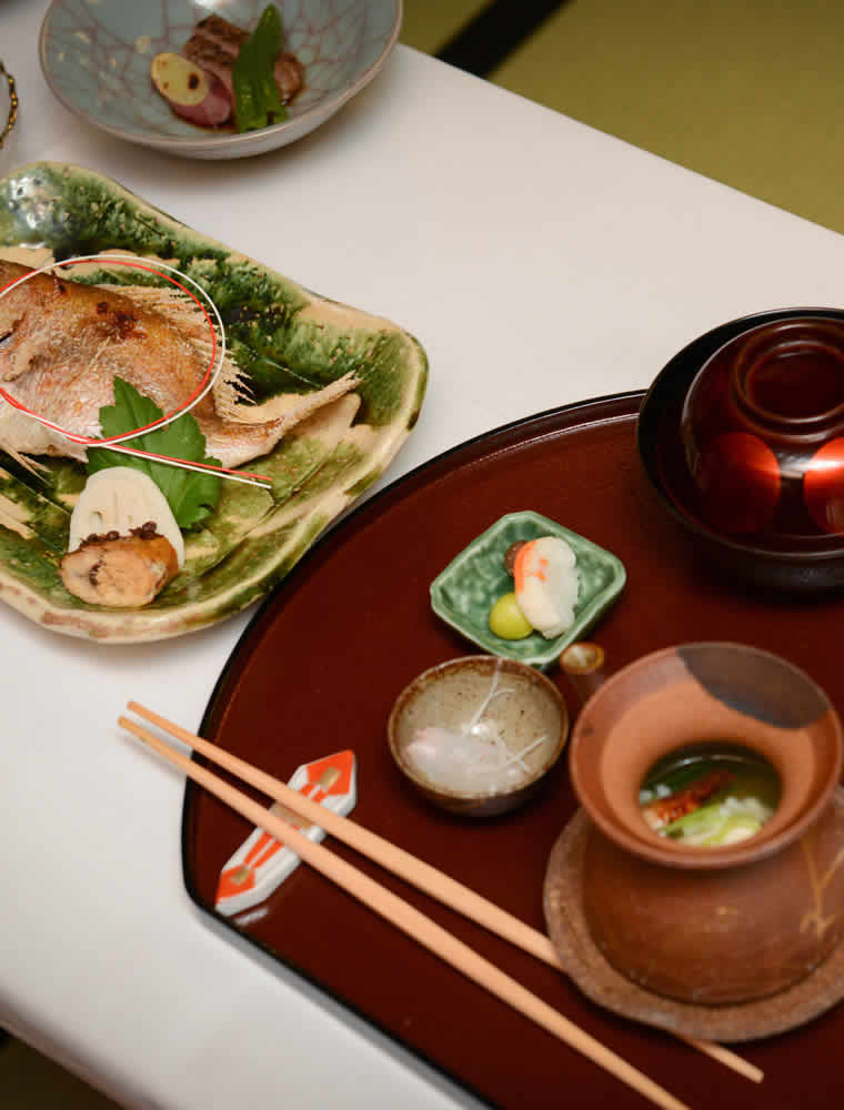 鯛の尾頭付き