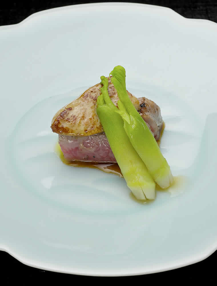皿物(安城または松阪牛など)
