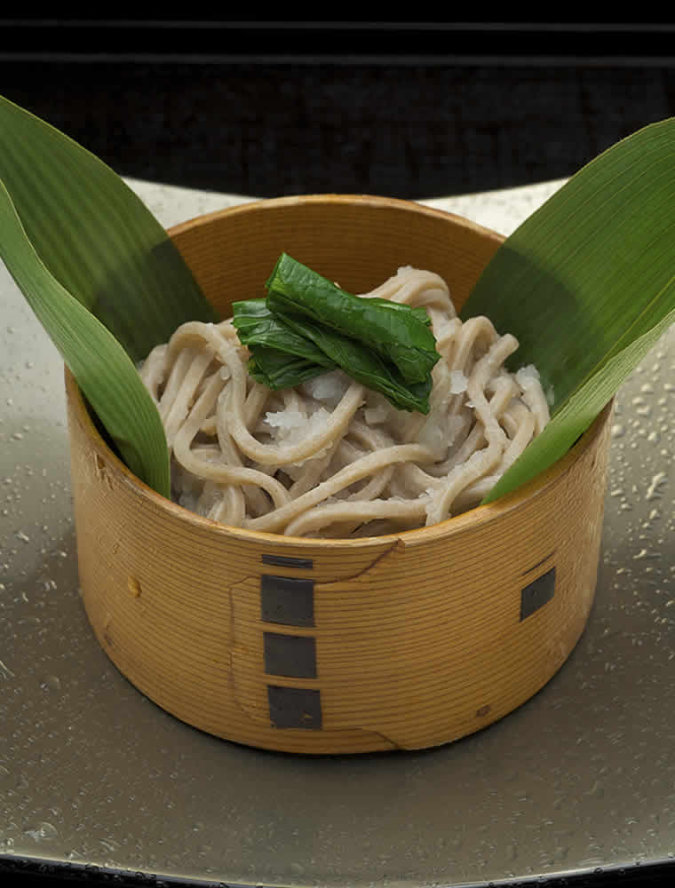 止物(そば、にうめんなどの汁物)